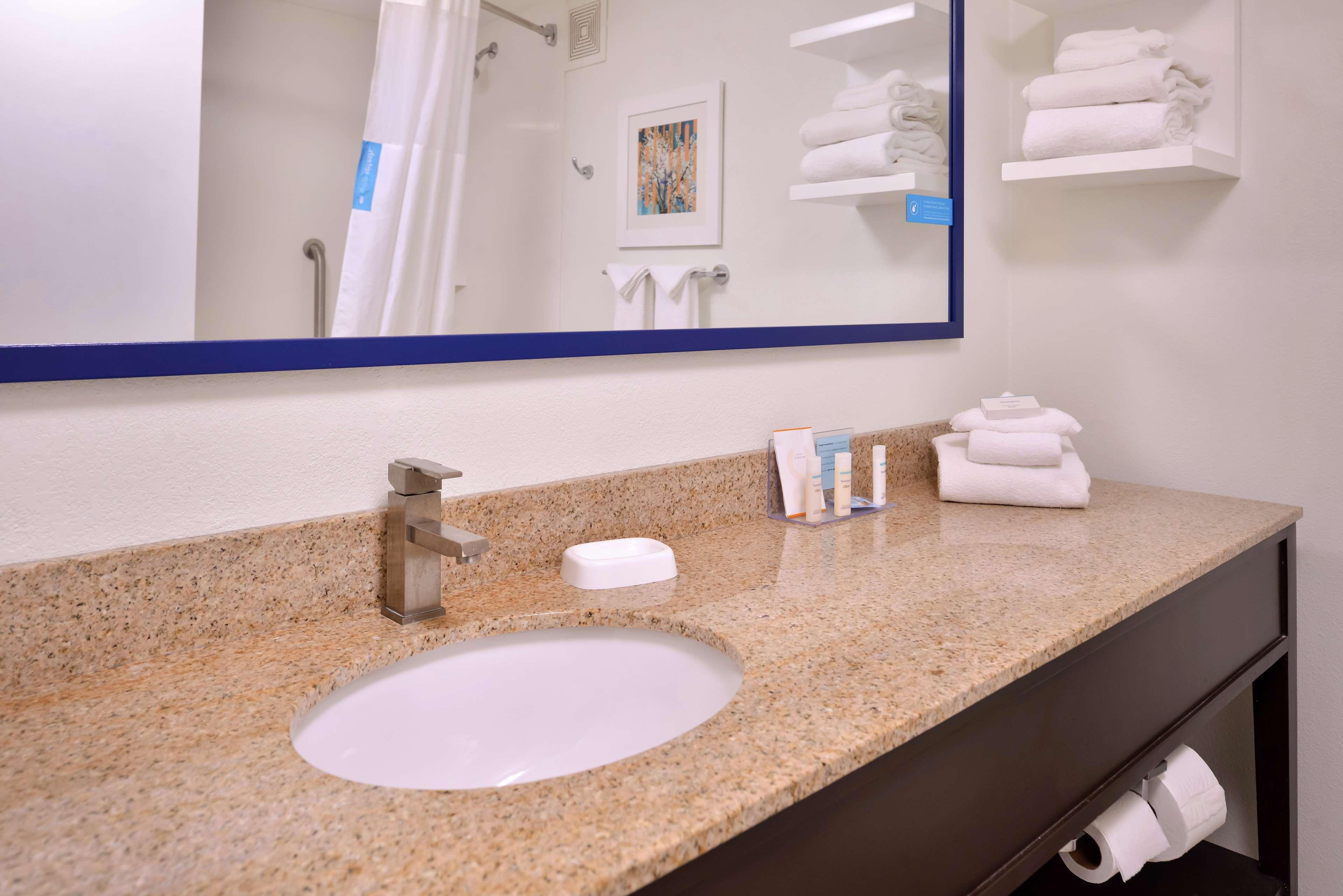 Hampton Inn Florence Midtown Near University Of North Alabama Exterior photo