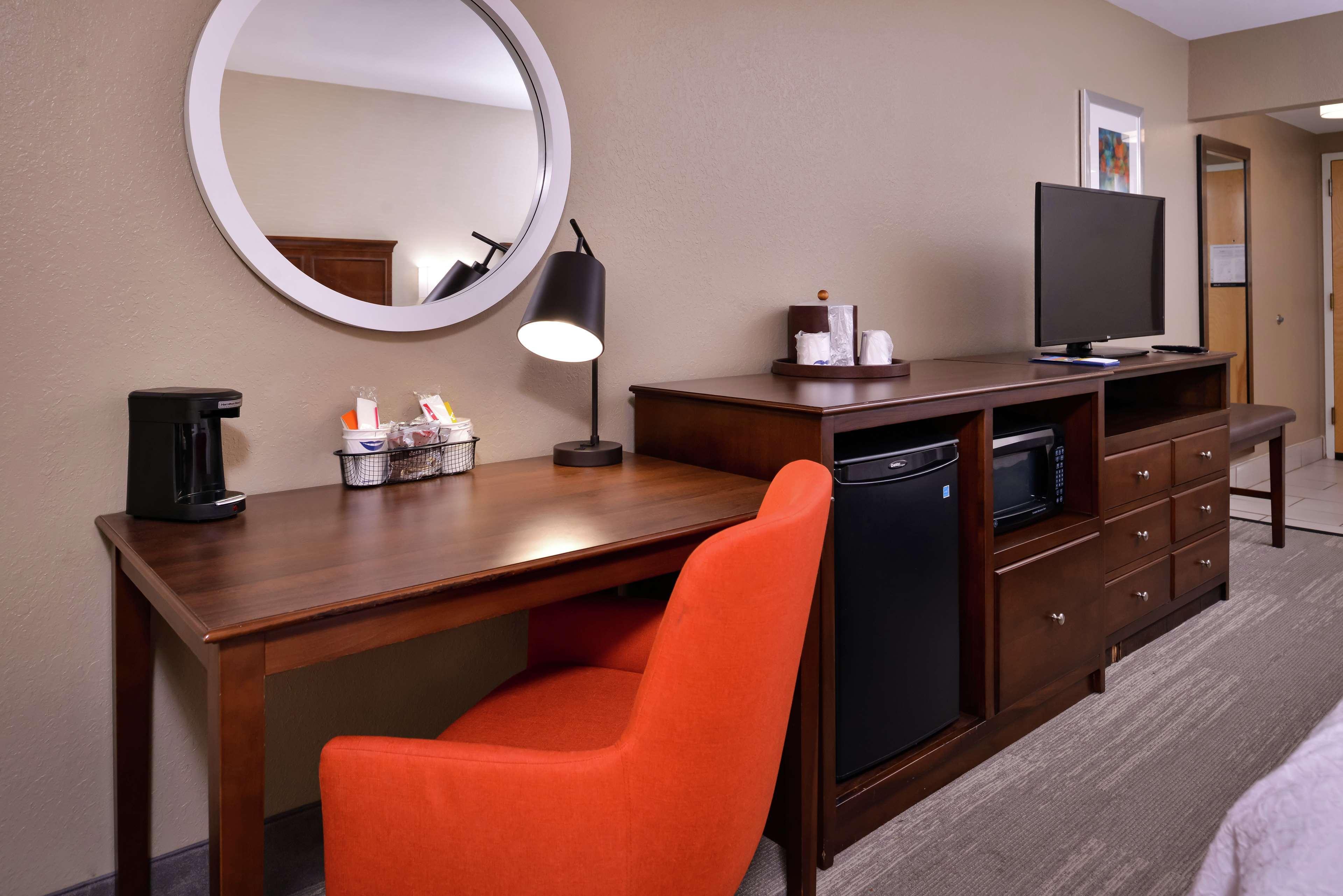 Hampton Inn Florence Midtown Near University Of North Alabama Exterior photo