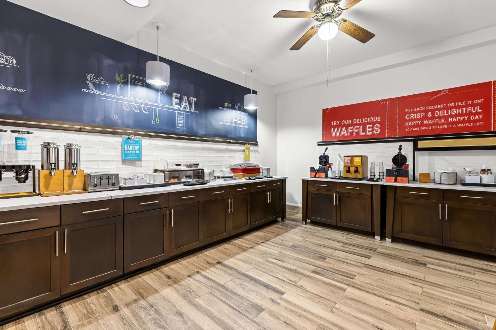 Hampton Inn Florence Midtown Near University Of North Alabama Exterior photo